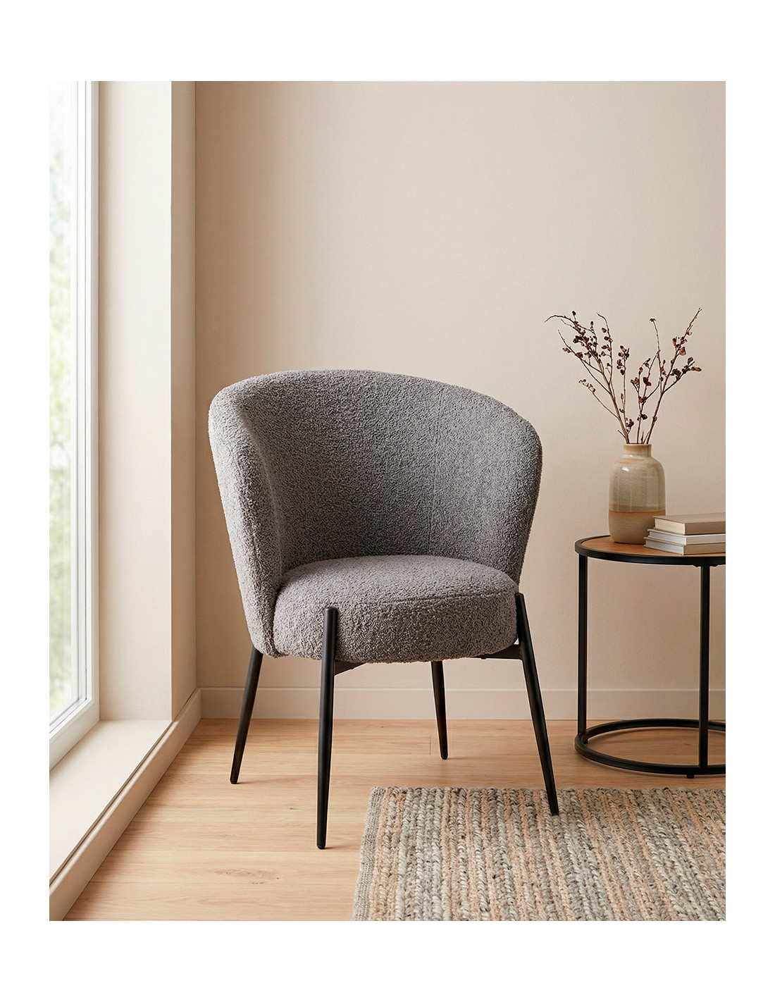 Butaca tapizada NIVA barata con respaldo redondeado | Envío rápido y financiación