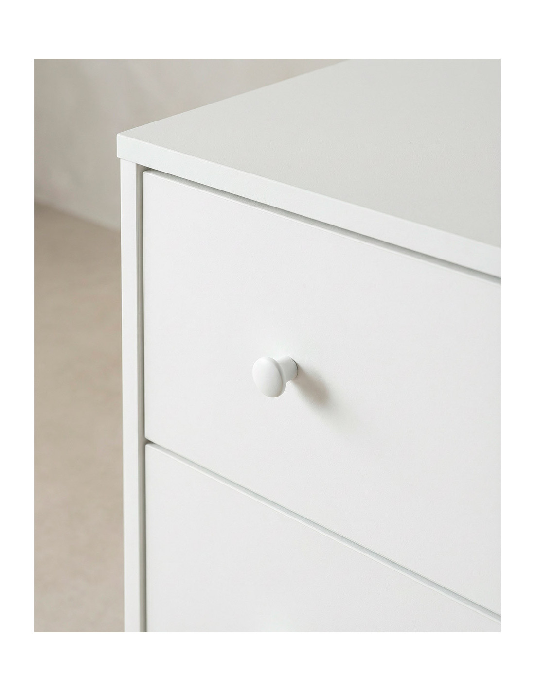 Cómoda cuatro cajones BIRA barata | Envío rápido y financiación