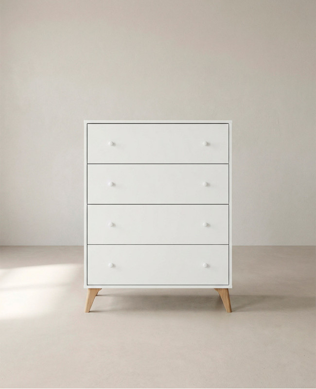 Cómoda cuatro cajones BIRA barata | Envío rápido y financiación