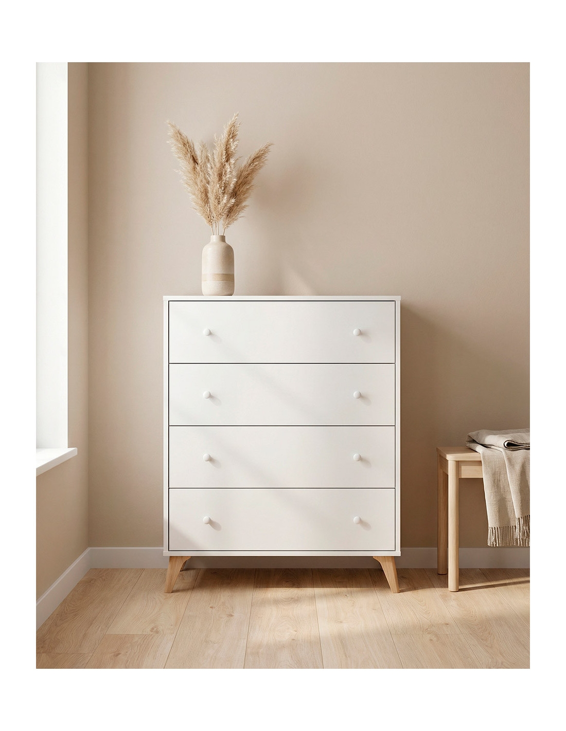 Cómoda cuatro cajones BIRA barata | Envío rápido y financiación