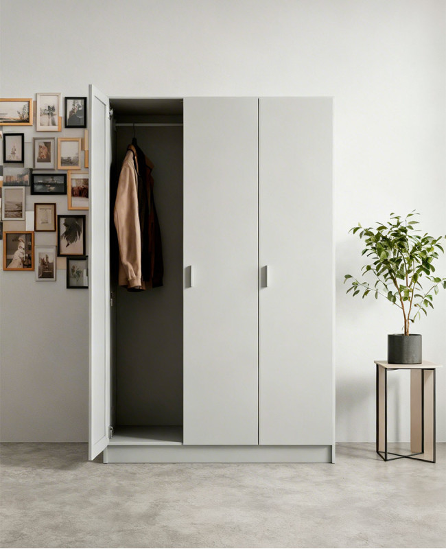 Mueble multiusos tres puertas KADO barato | Envío rápido y garantía