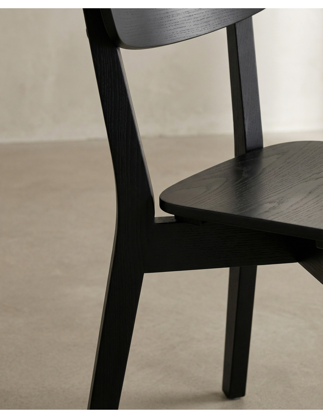 Pack 2 Sillas madera con respaldo TAREX Negro detalle