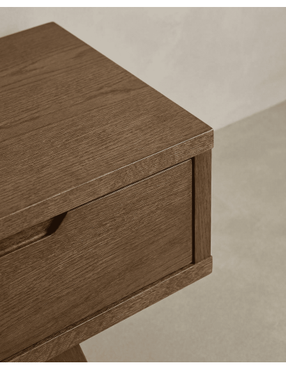 Mesa TV roble KELON detalle