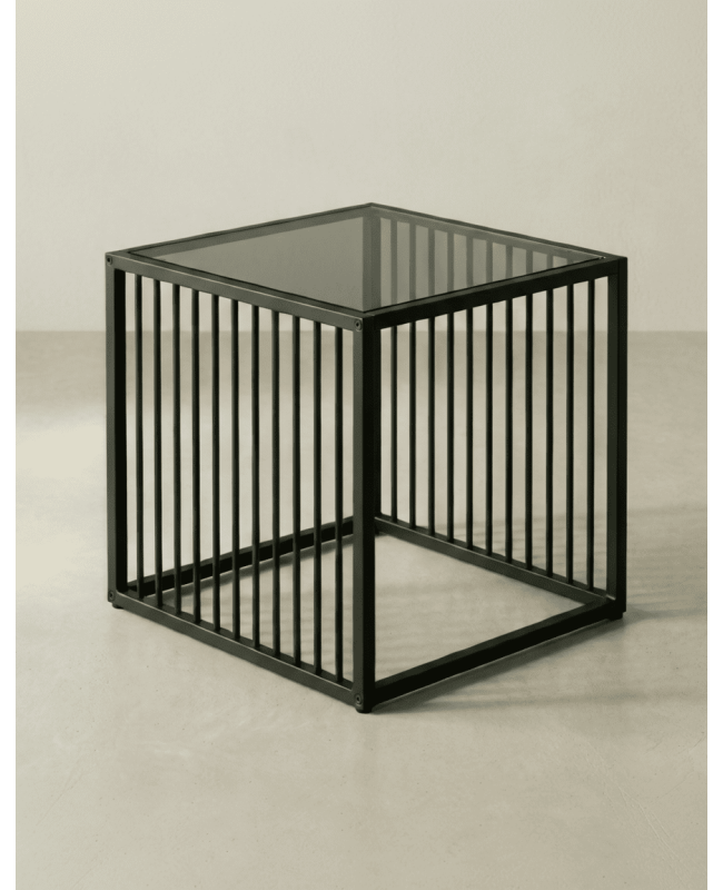 Mesa auxiliar metálica cuadrada BEXAR lateral ladeado