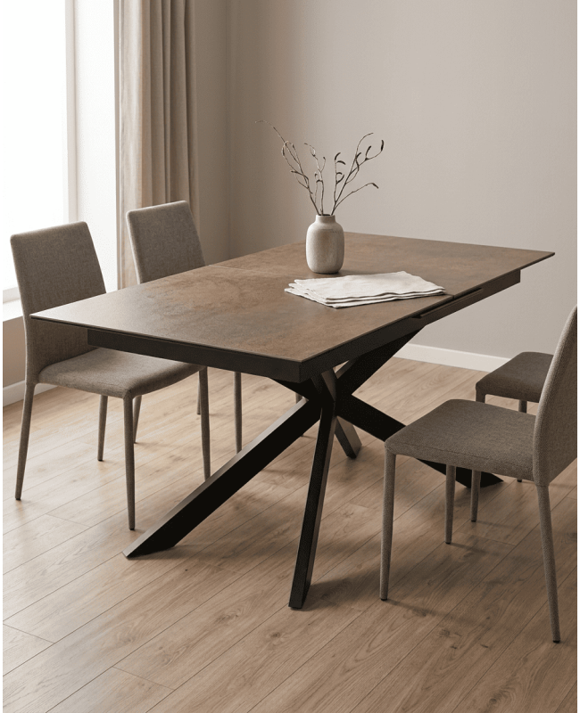 Mesa comedor extensible efecto cerámica KELARX marrón ambiente