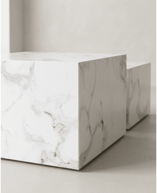 Juego 2 mesas cuadradas SOREX mármol carrara detalle