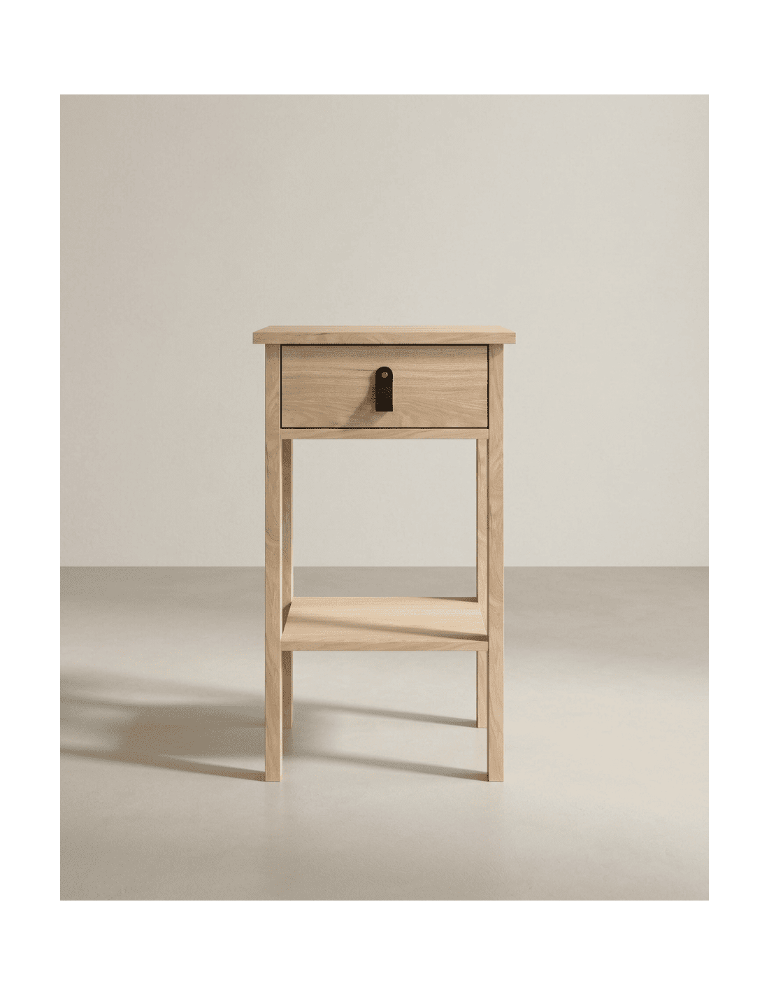 Mesita de noche 1 cajón BERGEN roble jackson tirador cuero