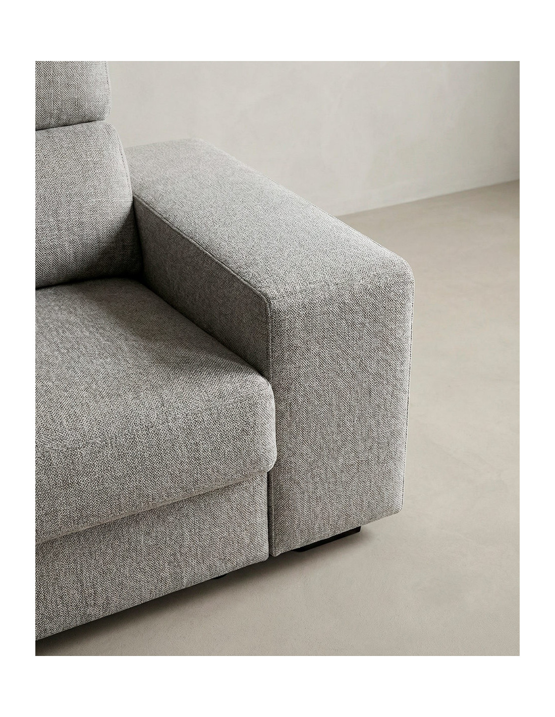 Chaiselongue YURENA color gris detalle del tapizado
