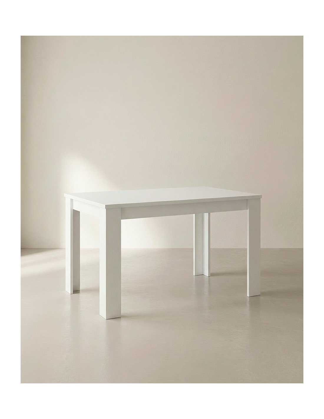 Mesa de comedor extensible MUREX en blanco mate vista en tres cuartos