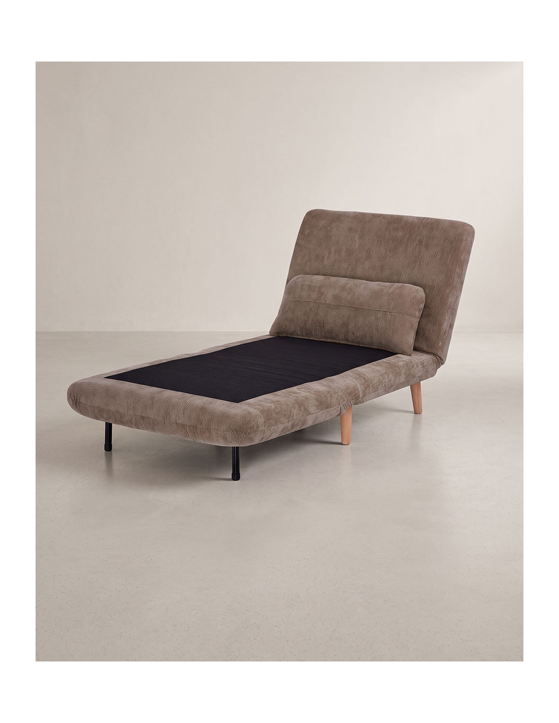 Sillón cama  80 TREND vista 3/4 sofa-cama abierto respaldo reclinado